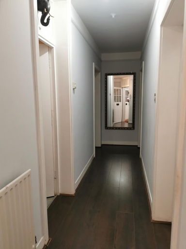 Others 5, Neat double room, London