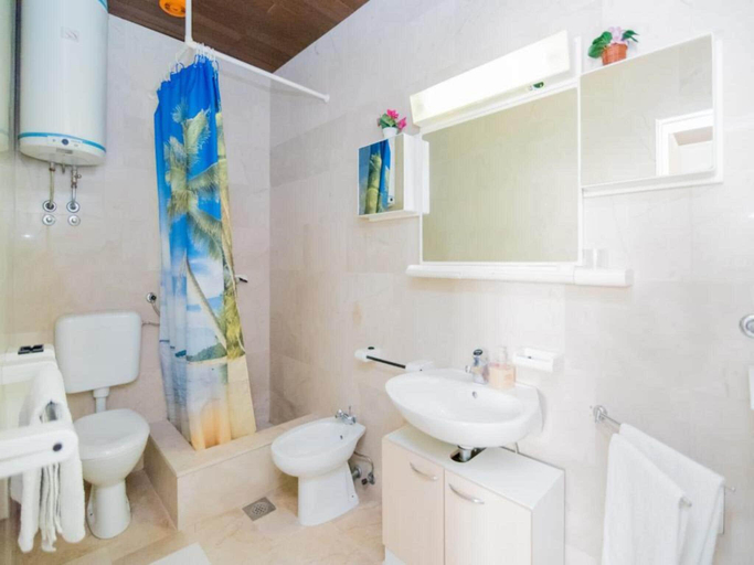 Bathroom, Apartments Veve - Superior Studio Apartment with Terrace Sea ViewVesna ST, Postira
