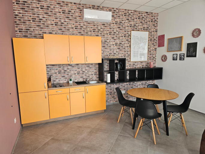 Others 4, Apartments NESTL, Ptuj