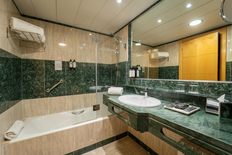 Bathroom 5, Abba-Playa Gijon, Asturias