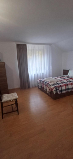 Bedroom, Casa Reginei, Cartisoara