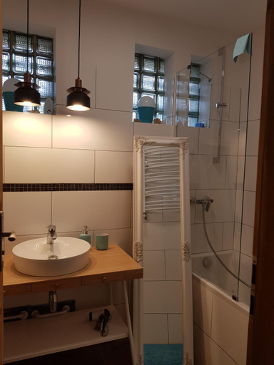 Bathroom 3, Kosiedlisko, Miami-Dade