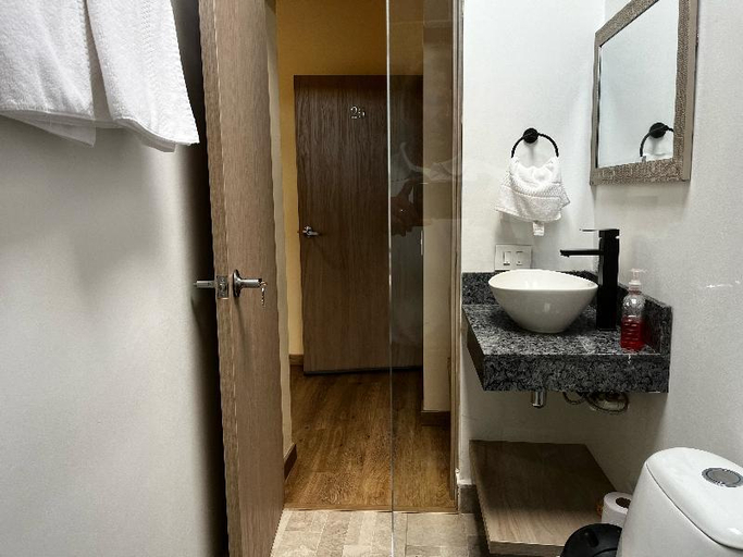 Bathroom 5, Isak Hotel & Golf Aeropuerto, Rionegro