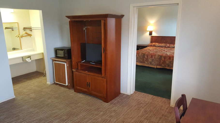 Others 2, Lake Eufaula Inn & Suites, McIntosh