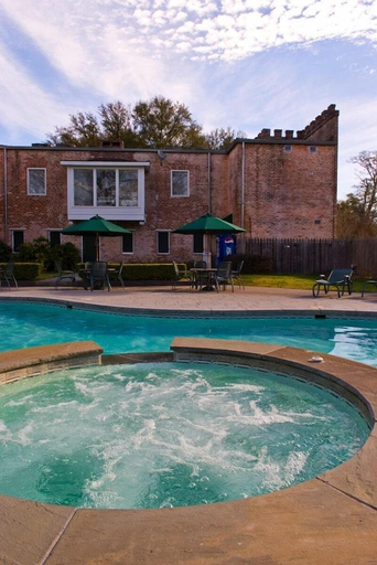 Sport & Beauty, Dunleith Historic Inn, Adams