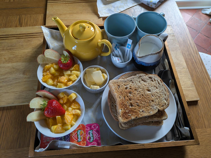 Food & Drinks 3, The Manse featuring the Daisy Camrose, Pembrokeshire