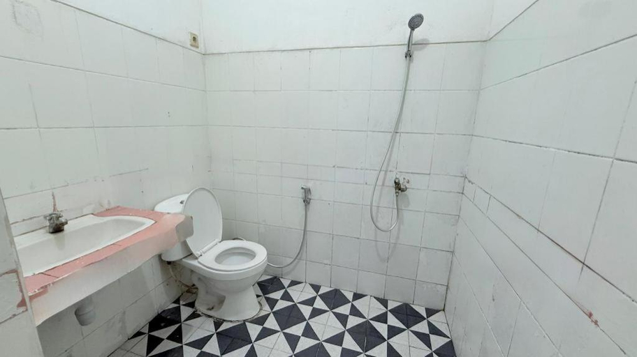Bathroom 4, Hotel Huswah, Tangerang