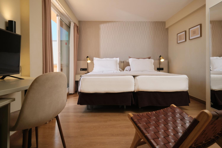 Bedroom 3, Sercotel Hotel Zurbaran, Baleares