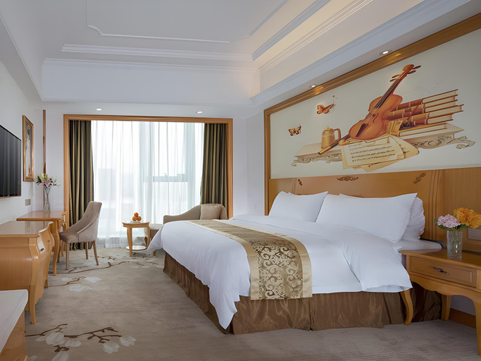 Bedroom 2, Vienna International Hotel (Changde College of Arts and Sciences Tobacco Factory), Changde