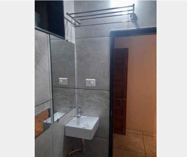 Bathroom 4, Hotel Pathik, Kolhapur