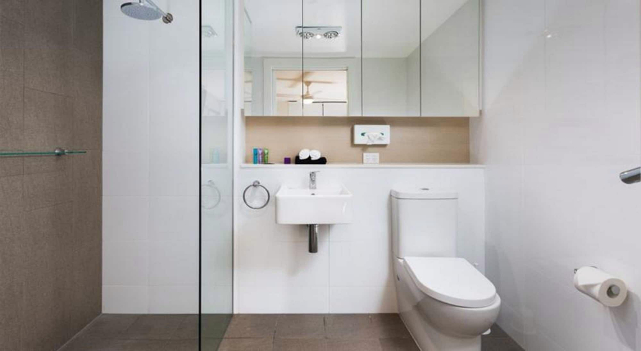Bathroom 5, Hamilton on Denison                                                        , Newcastle - Throsby