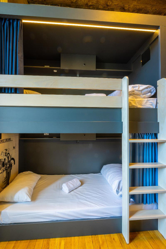 Bedroom 2, The People Strasbourg, Bas-Rhin