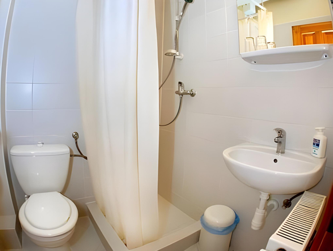 Bathroom, Tapolca Fogado, Miskolci