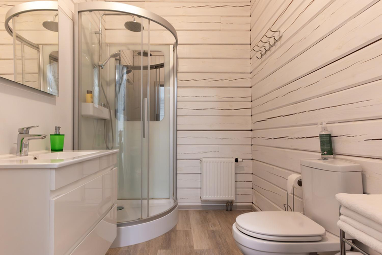 Bathroom, Greenhousevip, Vyshhorods'kyi
