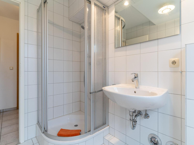 Bathroom 3, Ferienwohnung in St. Peter-Ording, Nordfriesland