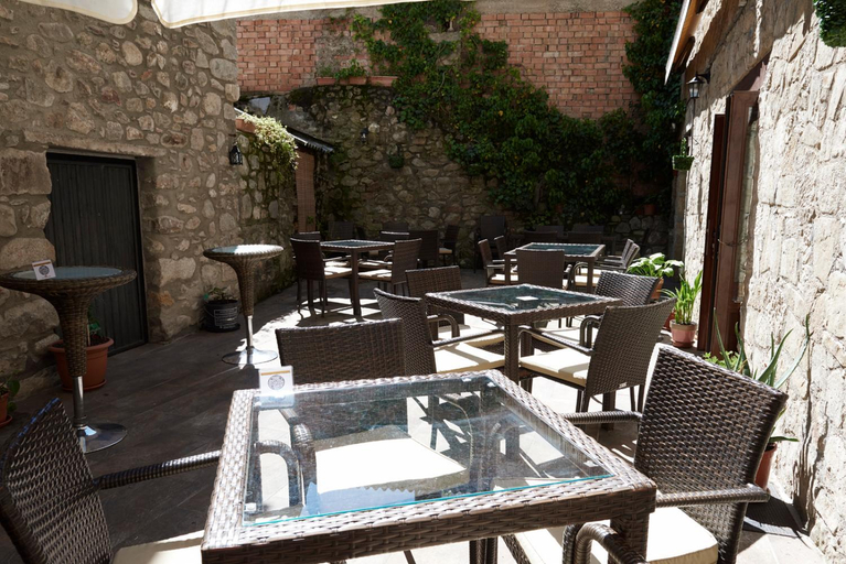 Others 3, Hostal Marbore, Huesca