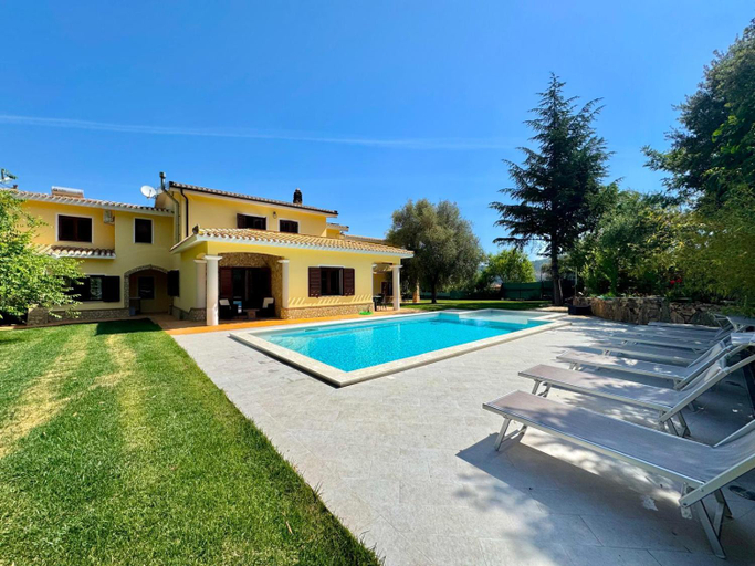 Sport & Beauty 2, Villa With Pool, Ogliastra