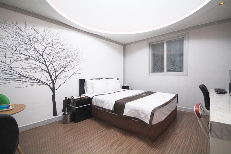 Others 5, Ulsan Dal-dong Mi, Jung