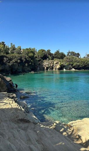 Others 5, Bella Elena, Crete