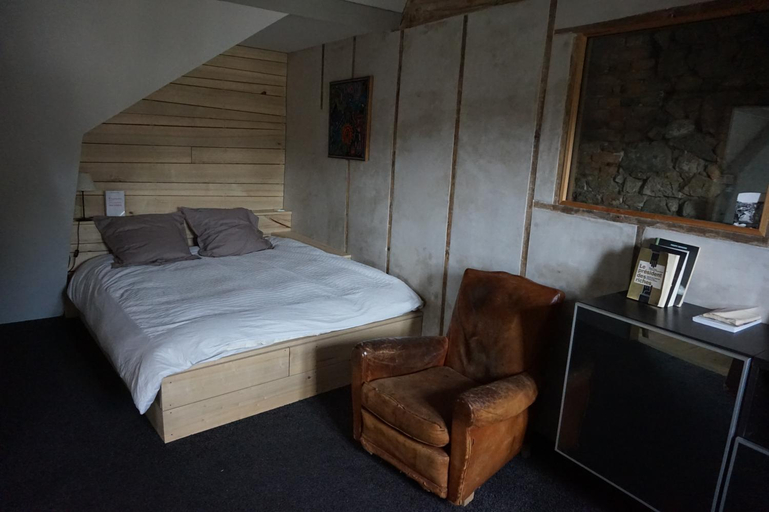 Bedroom, l'entresort, Creuse