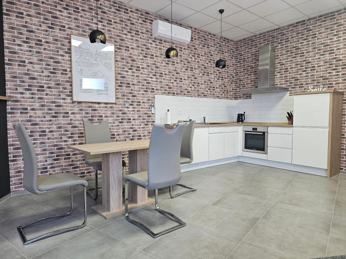 Others 3, Apartments NESTL, Ptuj