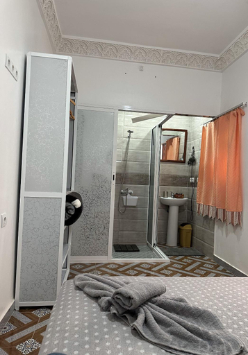 Bathroom 3, Riad Larache, Larache
