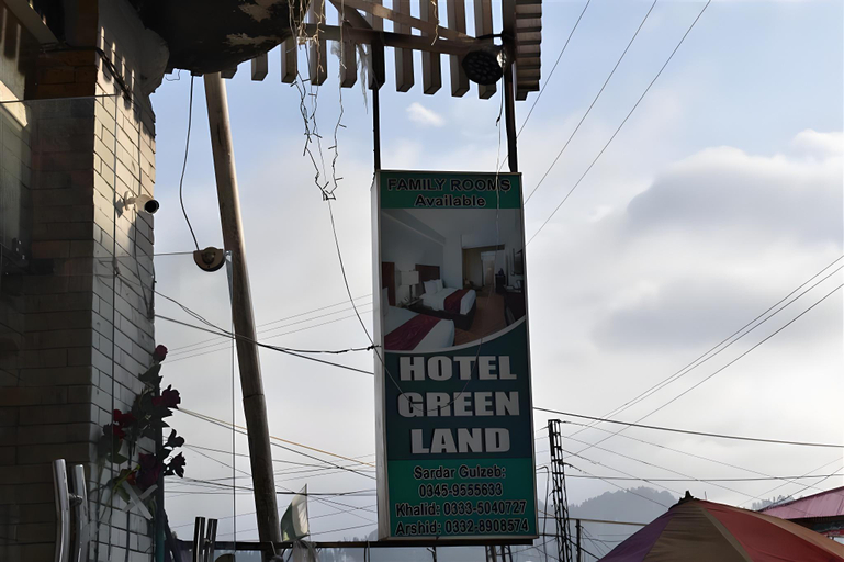 Others 3, Hotel Greenland, Hazara