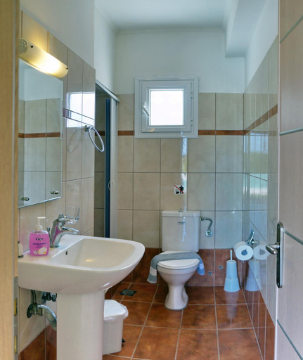 Bathroom 5, YAKINTHOS GARDEN, North Aegean