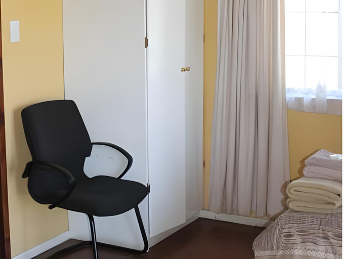 Bedroom, The Old Mill Hotel, Nkangala
