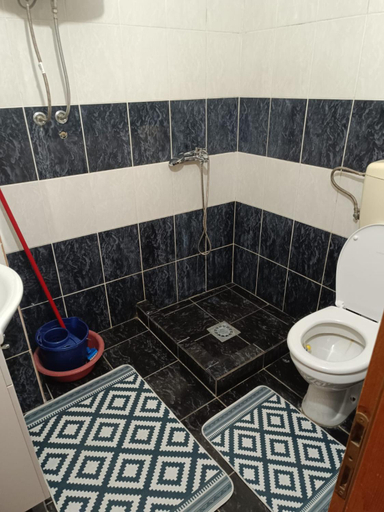 Bathroom 3, Una Apartments