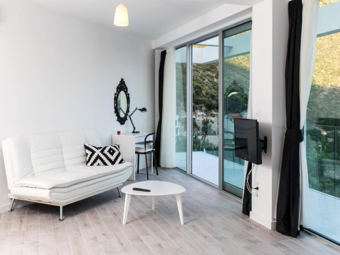 Others 5, Five Bedroom Villa with Private Pool  Sea View, Pojezerje