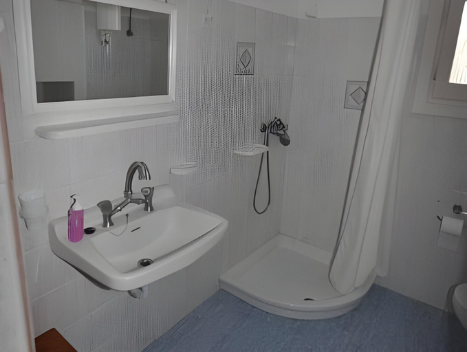 Bathroom 2, Kavaki Studios, South Aegean