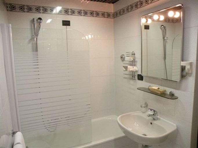 Bathroom 5, Hotel Asnigo, Como