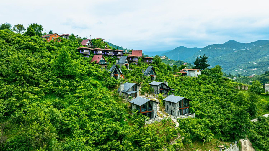 Others 5, Gafulluk Tatil Köyü, Araklı