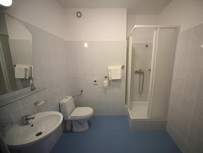 Bathroom 3, Eurohotel, Piaseczno