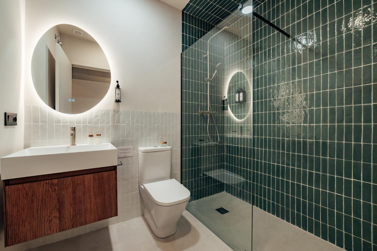 Bathroom 3, The Atelier Lofts, Valencia