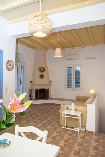 Others 2, Iliopetra Residence by TinosStay, South Aegean