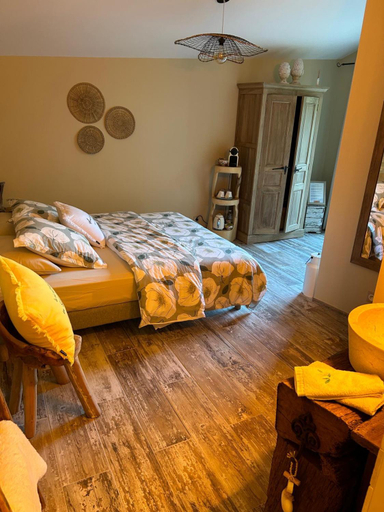 Others 5, La chambre l'Eucalyptus, Gironde