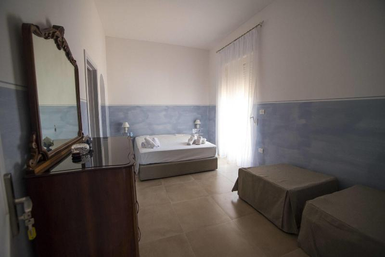 Bedroom 2, B&B Mareggiata, Lecce
