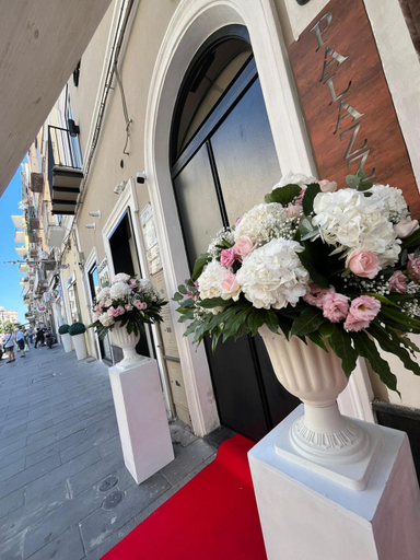 Others 5, palazzo chinial, Napoli