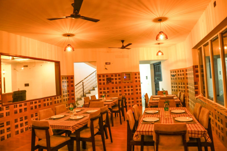 Food & Drinks, LA FLORA GEMSTONE RESORTS, Salem