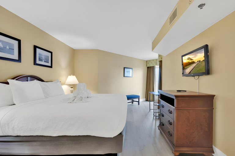 Bedroom 1, Spectacular Views Condo at Carolinian Beach Resort: Pool, Horry