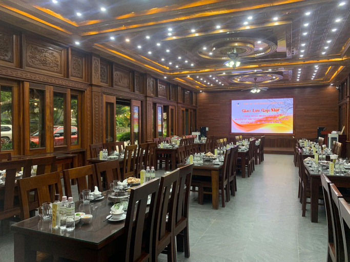 Food & Drinks 4, Khu du lich khoang nong UVA, Điện Biên