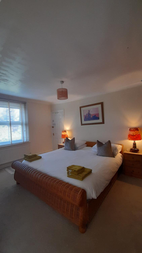 Bedroom 1, Hygge Somerset, Somerset