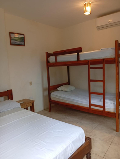 Bedroom 3, Hostal Moai, Santa Elena
