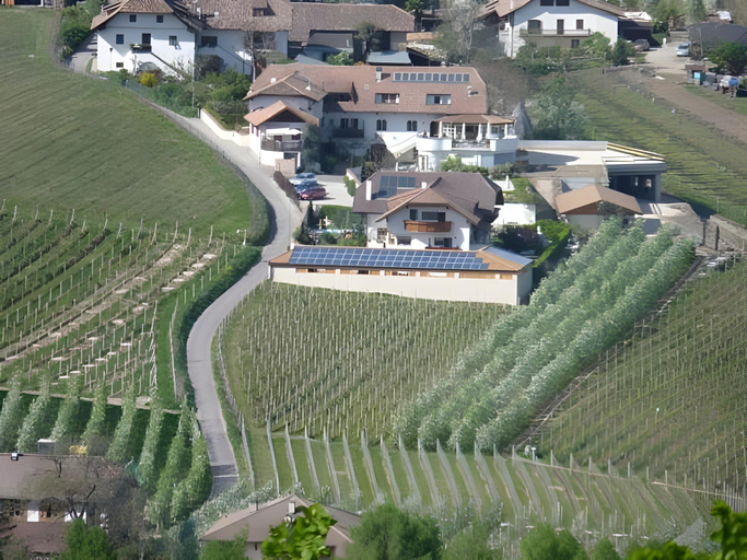 Exterior view 5, Ferienwohnungen Lanserhof, Bolzano