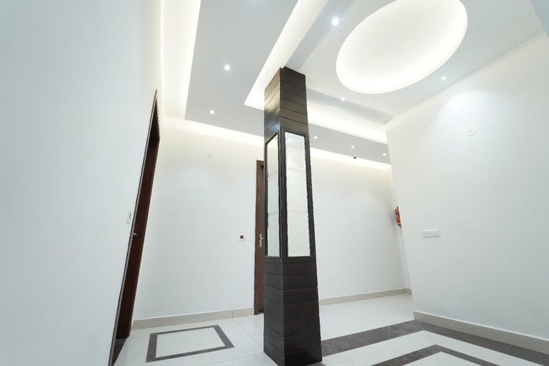Others 2, hotel s.s royal, Amritsar