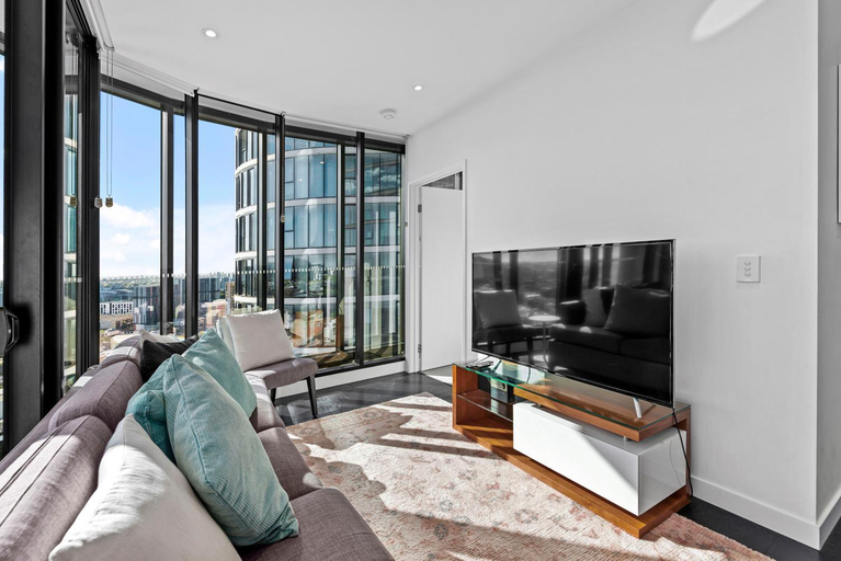 Others 3, Luxurious Flat w/ Infinity Pool, Gym & Car Parking, Fortitude Valley