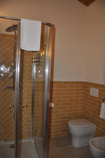 Bathroom 2, Avie Honey Rooms & Breakfast, Cuneo