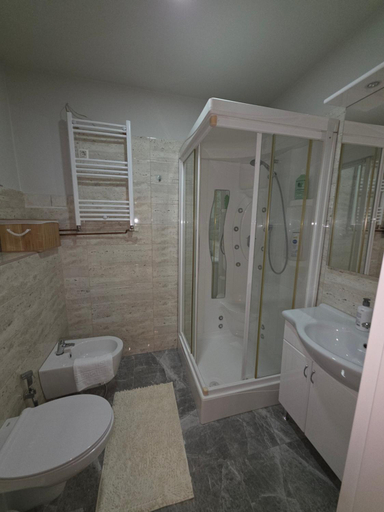 Bathroom 2, Apartmani EMA Bihac, Una-Sana